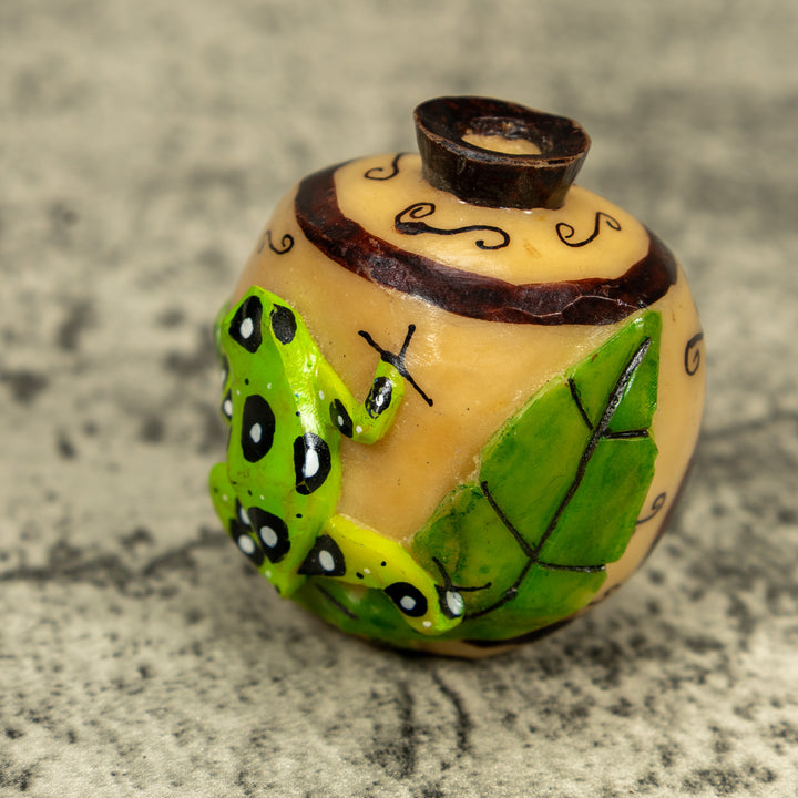 Green Frog On Etched Vase Tagua Carving