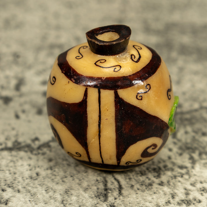 Green Frog On Etched Vase Tagua Carving