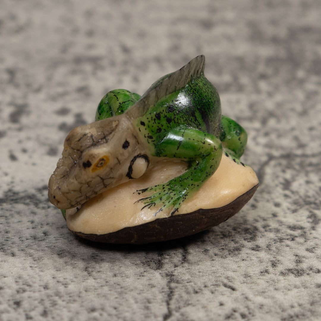 Vintage Green Iguana Lizard Tagua Carving