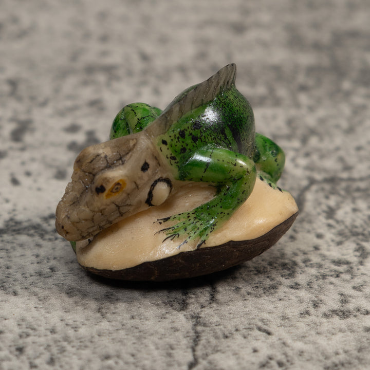 Vintage Green Iguana Lizard Tagua Carving