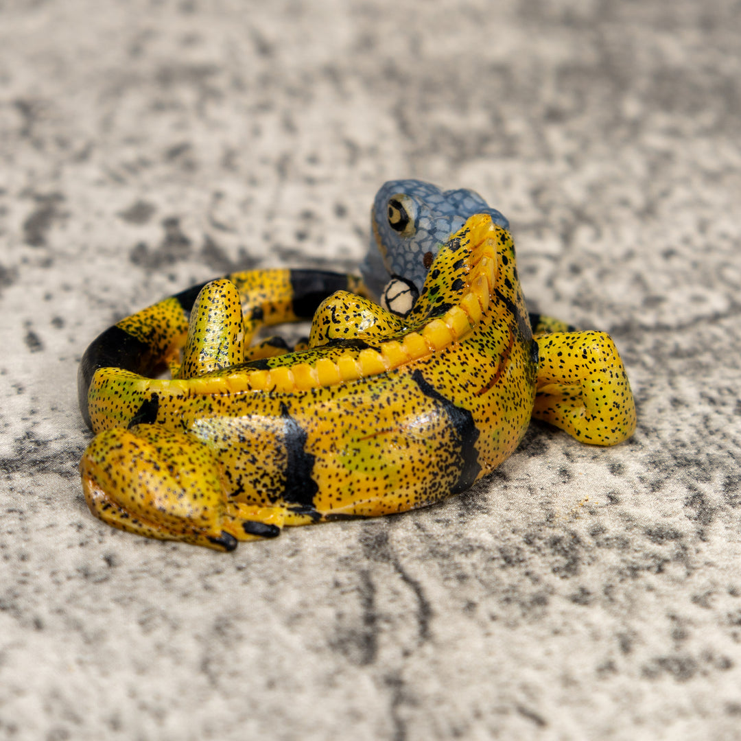 Brown Iguana Lizard Pendant Tagua Carving