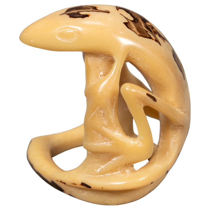 Natural White Gecko Lizard Tagua Carving