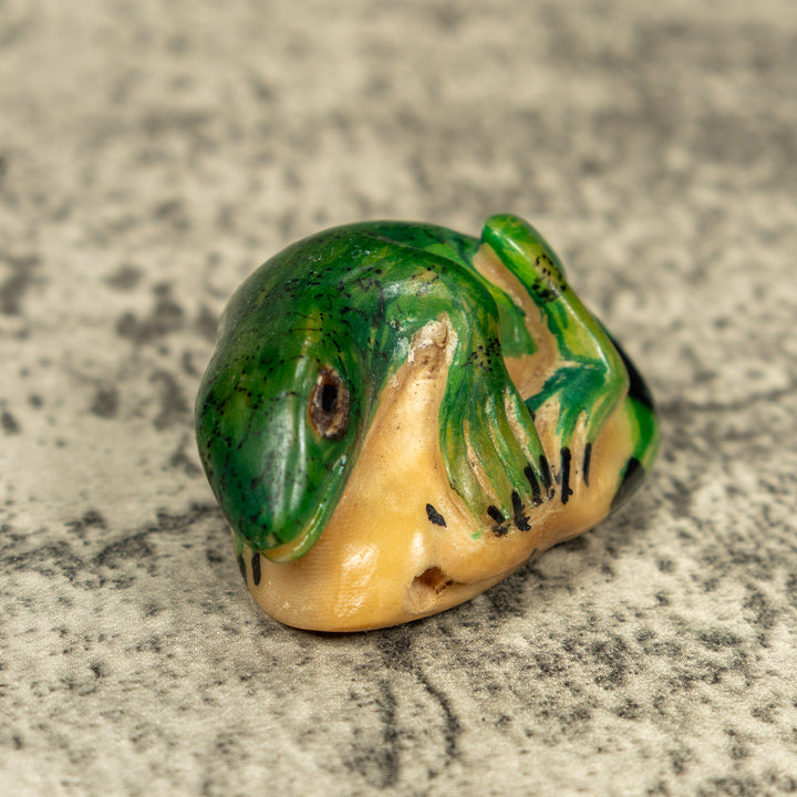 Vintage Green Iguana Lizard Tagua Carving