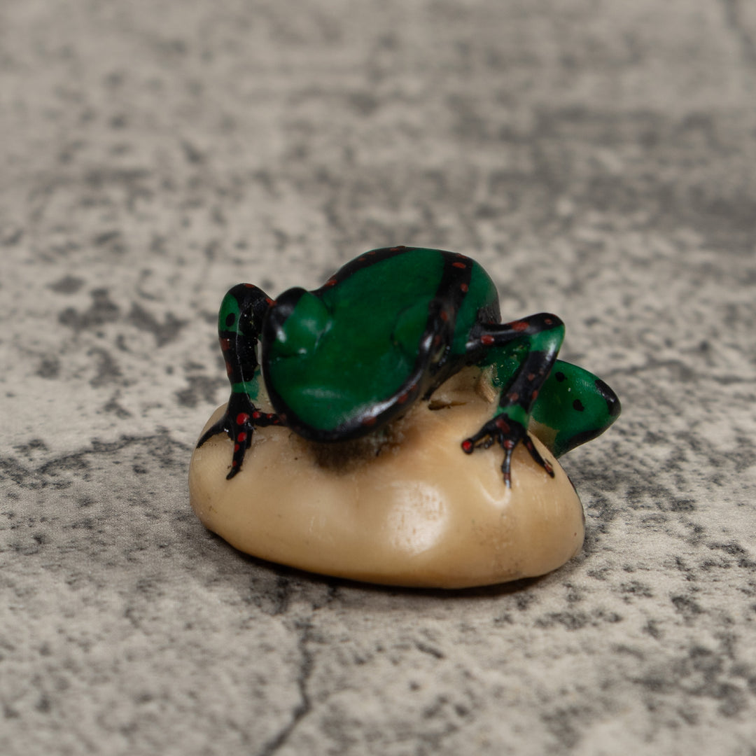 Vintage Dark Green Frog Tagua Carving