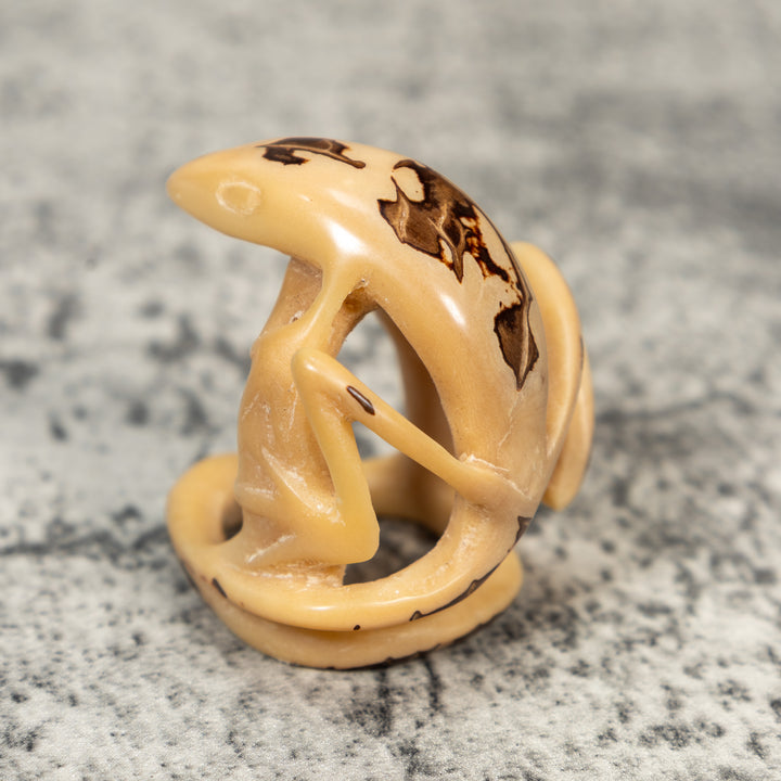 Natural White Gecko Lizard Tagua Carving