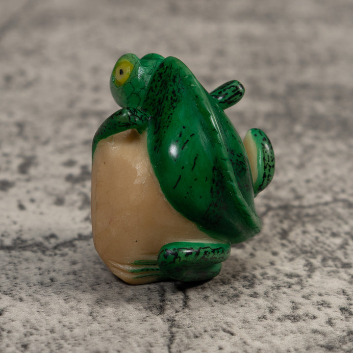 Vintage Green Iguana Lizard Tagua Carving