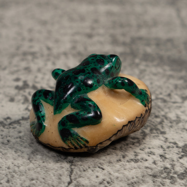 Vintage Green And Black Poison Dart Frog Tagua Carving