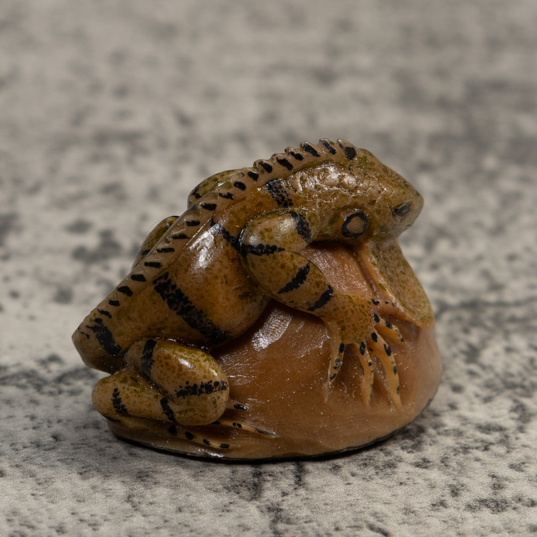 Vintage Brown And Black Iguana Tagua Carving