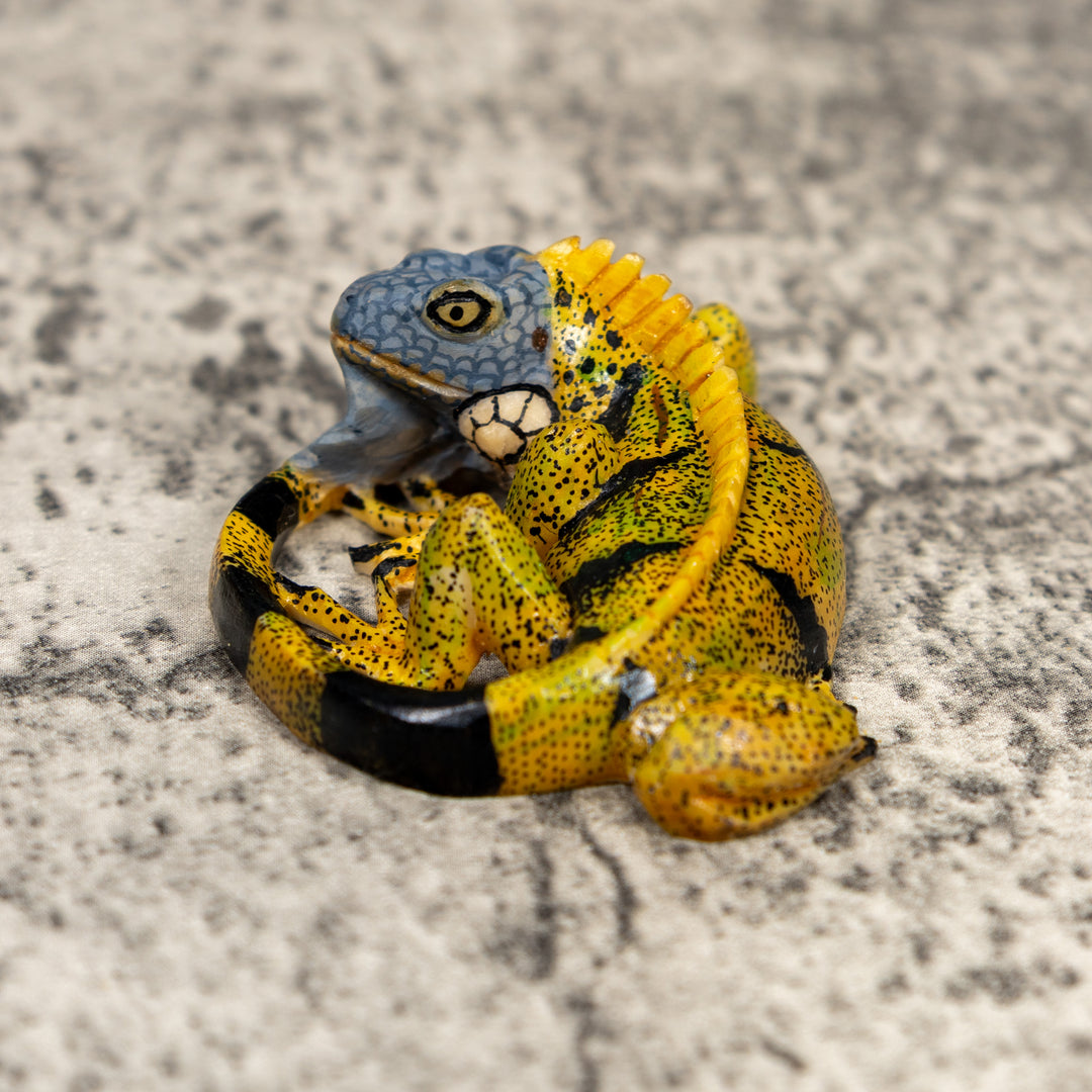 Brown Iguana Lizard Pendant Tagua Carving