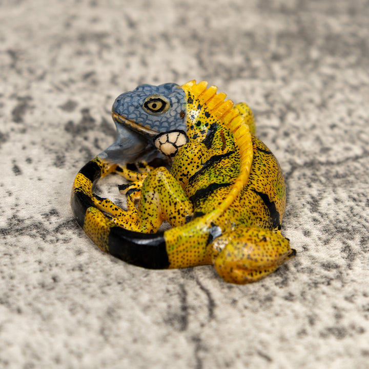 Brown Iguana Lizard Pendant Tagua Carving