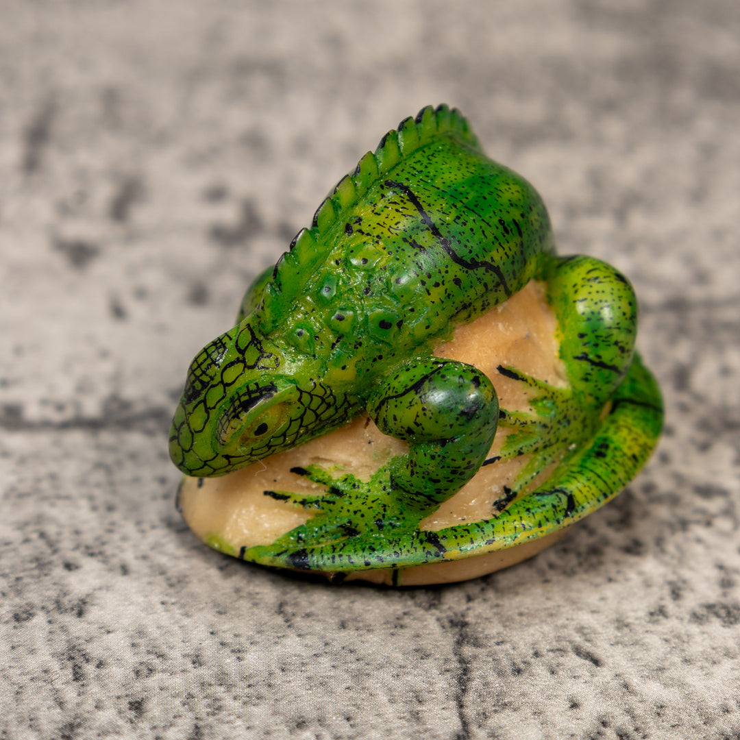 Vintage Green Iguana Lizard Tagua Carving