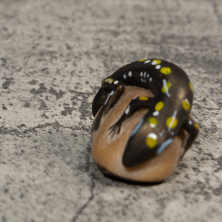 Vintage Gecko Lizard Reptile Tagua Carving