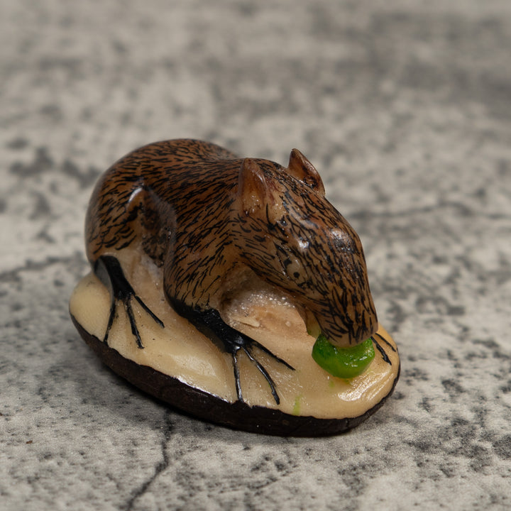 Neque Agouti Tagua Carving