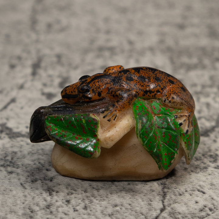 Vintage Glod Green And Black Frog Tagua Carving