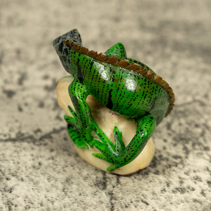 Green Iguana Lizard On Pedestal Tagua Carving