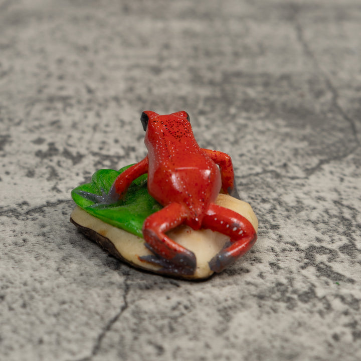 Red And Blsck-Eyed Poison Dart Frog Tagua Carving