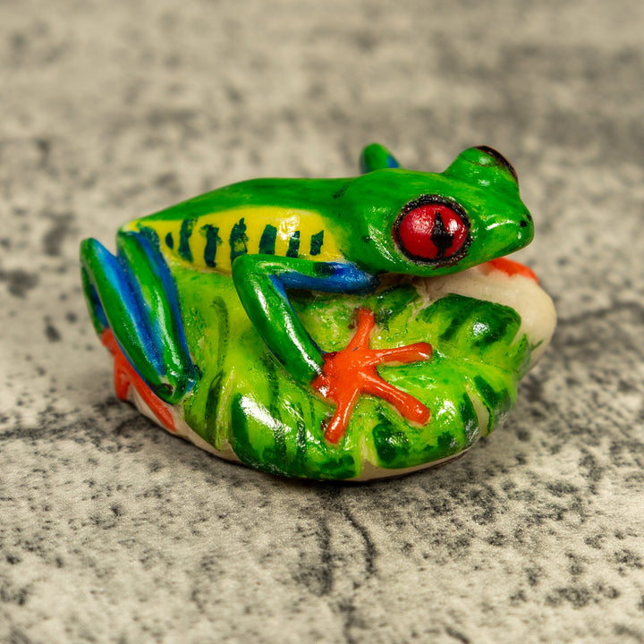 Red-Eyed Tree Frog Tagua Carving