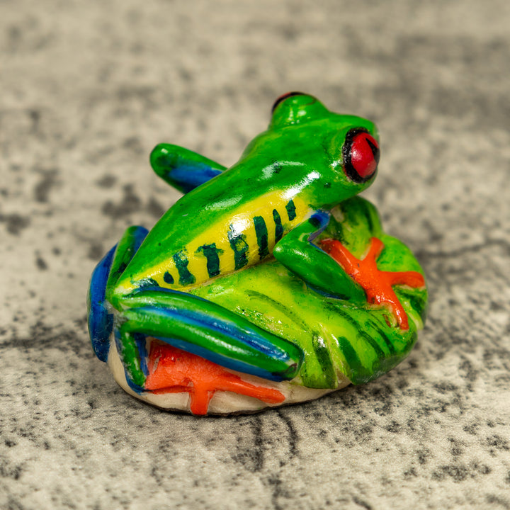 Red-Eyed Tree Frog Tagua Carving