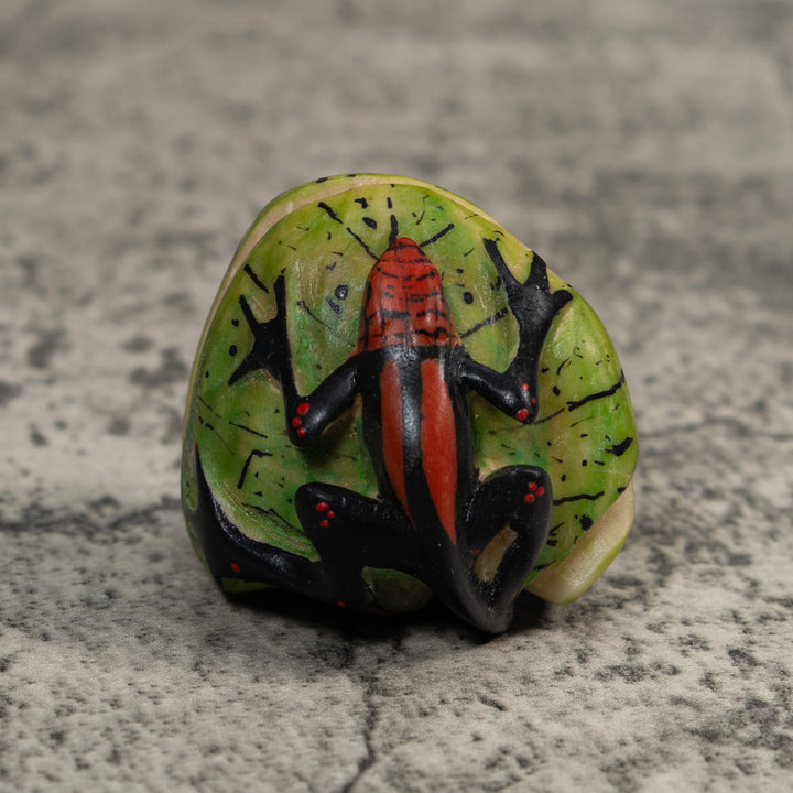 Double Red And Black Gecko Lizard Tagua Carving