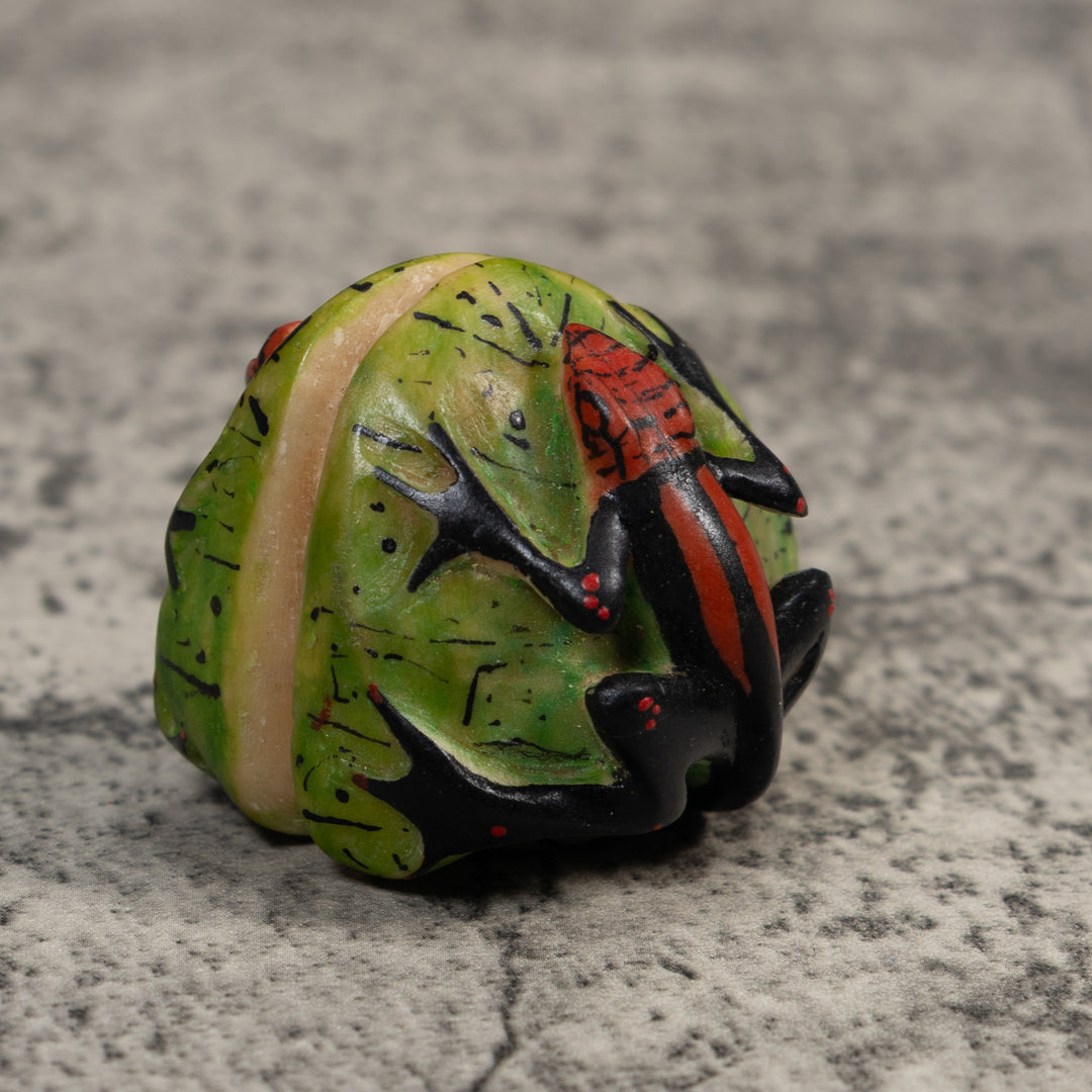Double Red And Black Gecko Lizard Tagua Carving