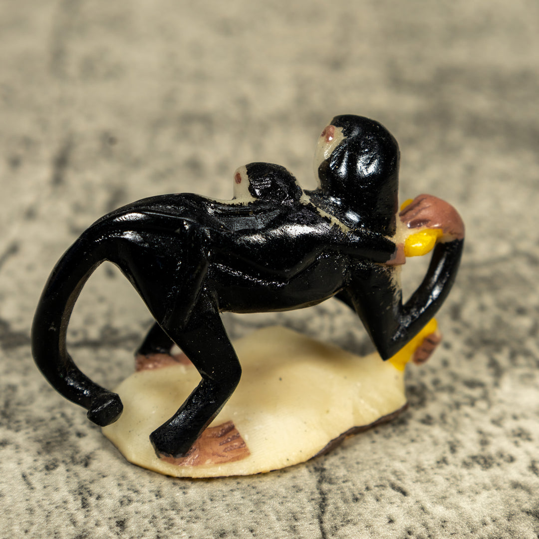 White Face Monkey With Infant Tagua Carving