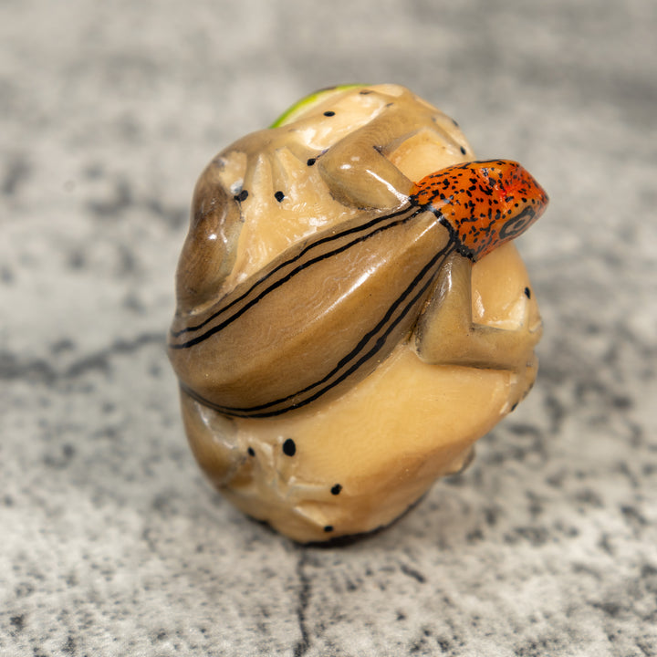 Redhead Gecko Lizard Tagua Carving