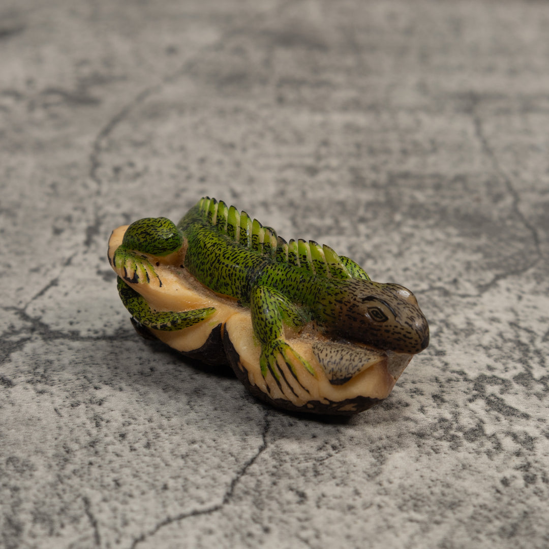 Double Nut Iguana Lizard Tagua Carving