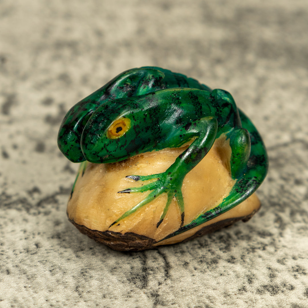 Vintage Double Green Iguana Lizard Tagua Carving