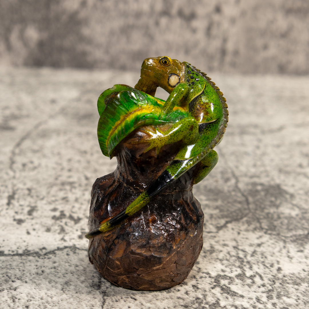 Iguana Lizard On Pedestal Tagua Carving