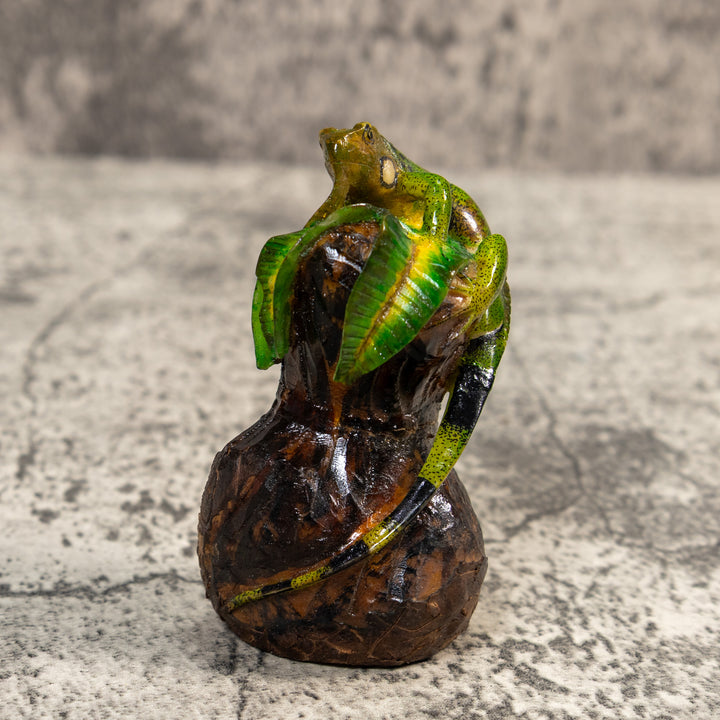 Iguana Lizard On Pedestal Tagua Carving