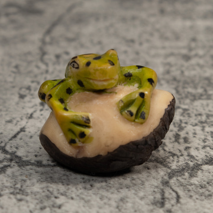 Vintage Green And Black Poison Dart Frog Tagua Carving