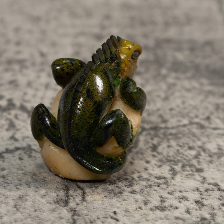 Vintage Black And Green Iguana Lizard Tagua Carving