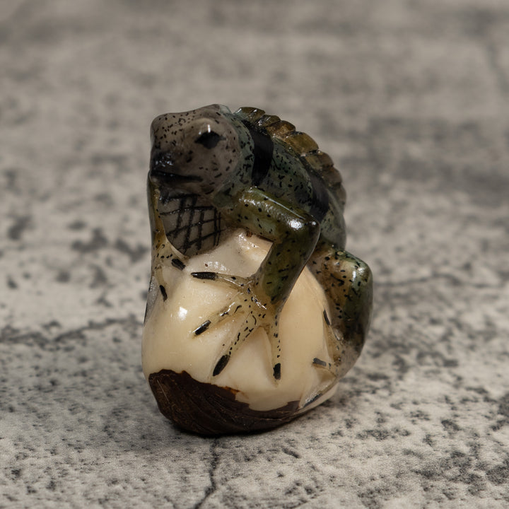 Vintage Black And Green Iguana Lizard Tagua Carving