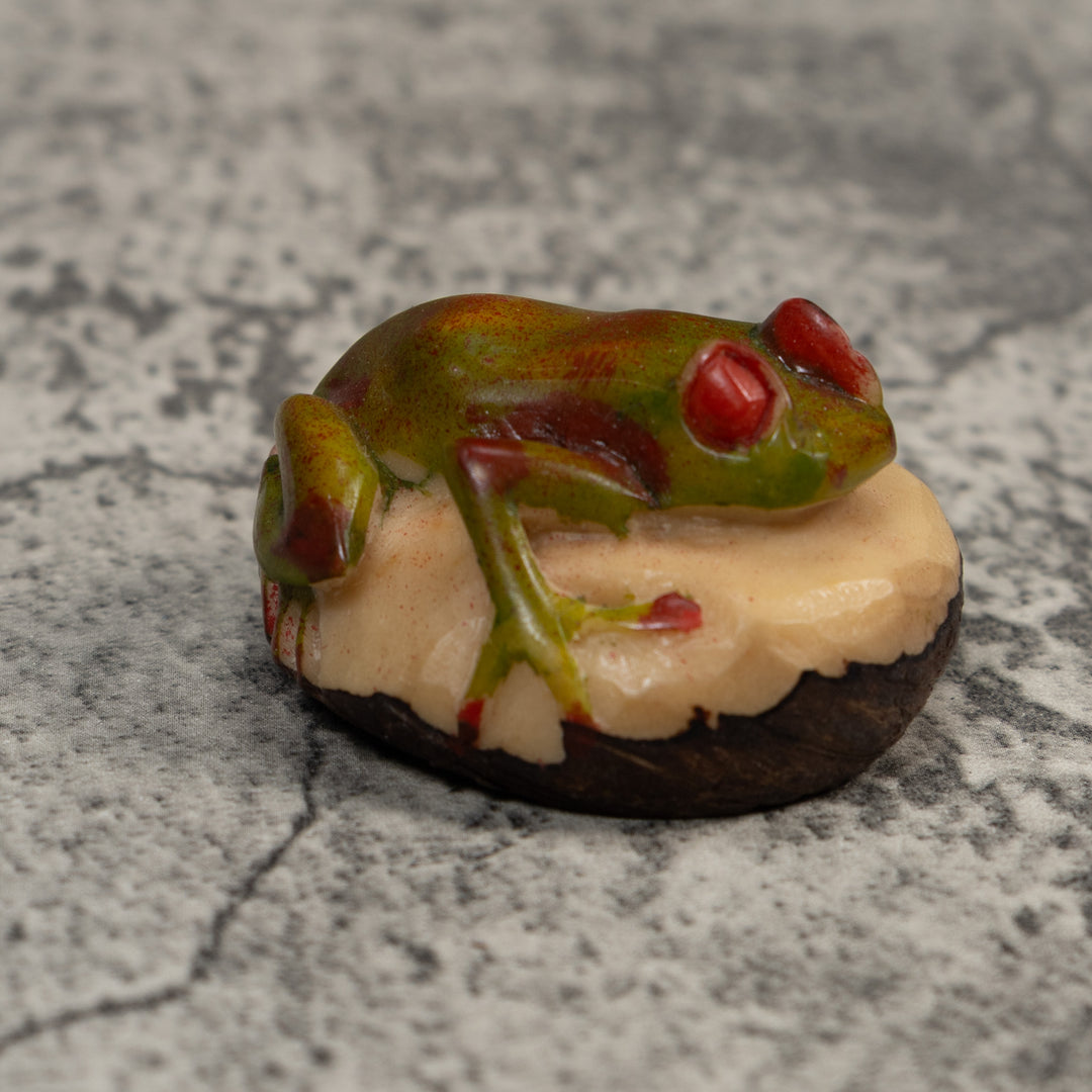 Vintage Green And Red Poison Dart Frog Tagua Carving
