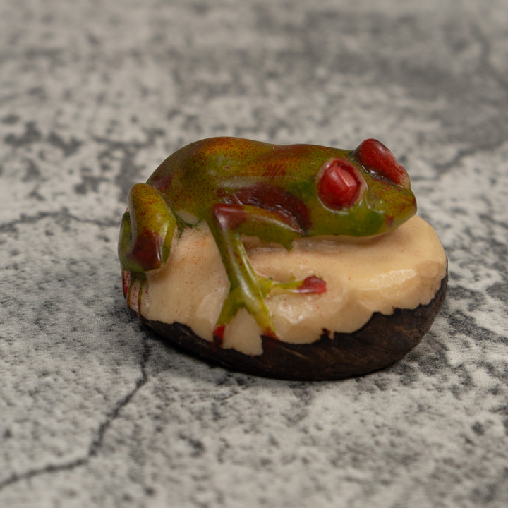 Vintage Green And Red Poison Dart Frog Tagua Carving
