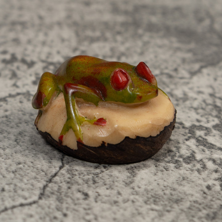 Vintage Green And Red Poison Dart Frog Tagua Carving
