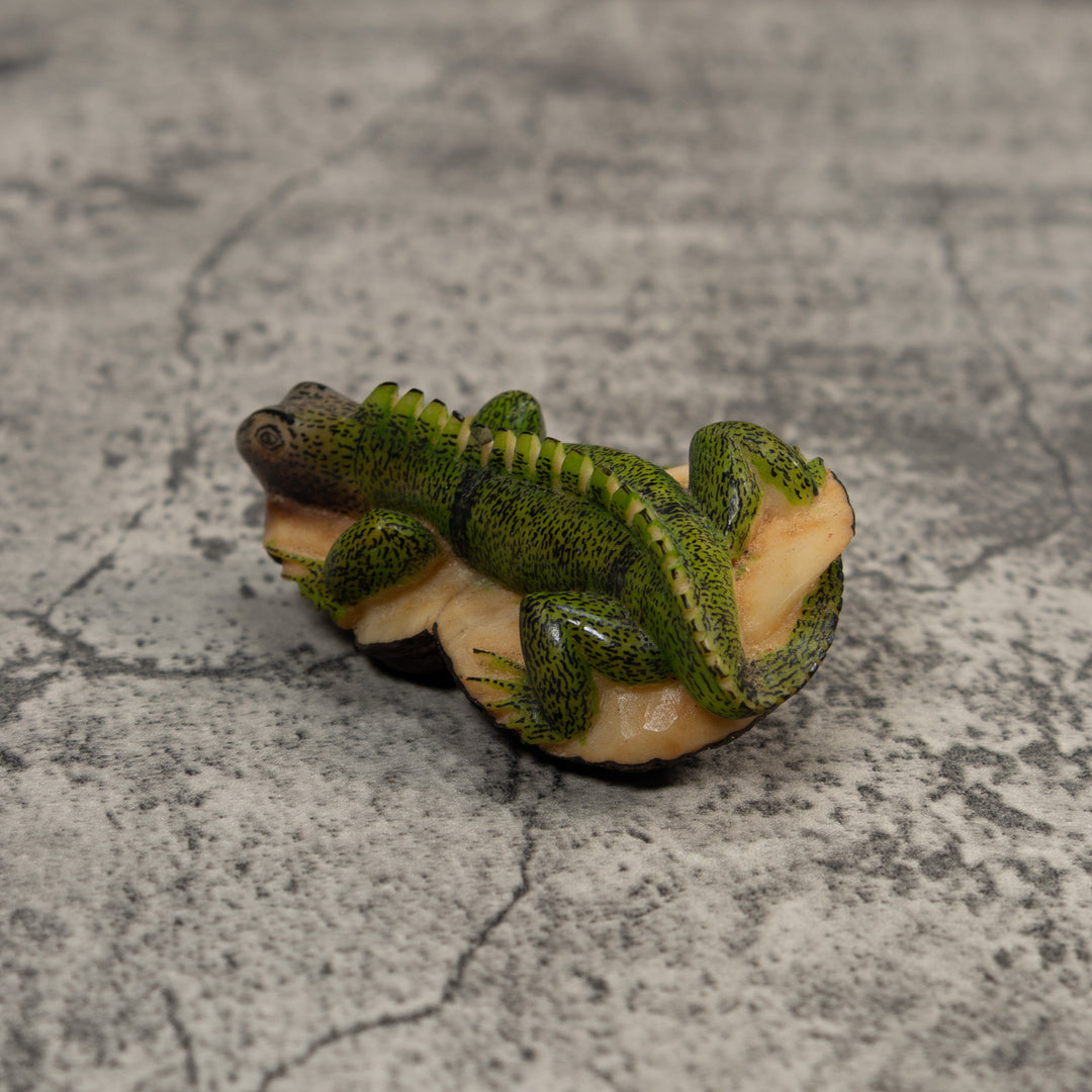 Double Nut Iguana Lizard Tagua Carving