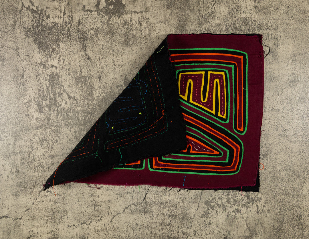 Classic Mesmerizing Design Mola