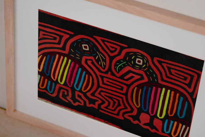 Black And Red I Am Lost Me Too Mola