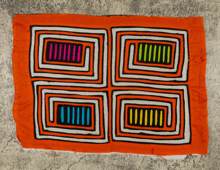 Machine-Stitched Classic Design Mola