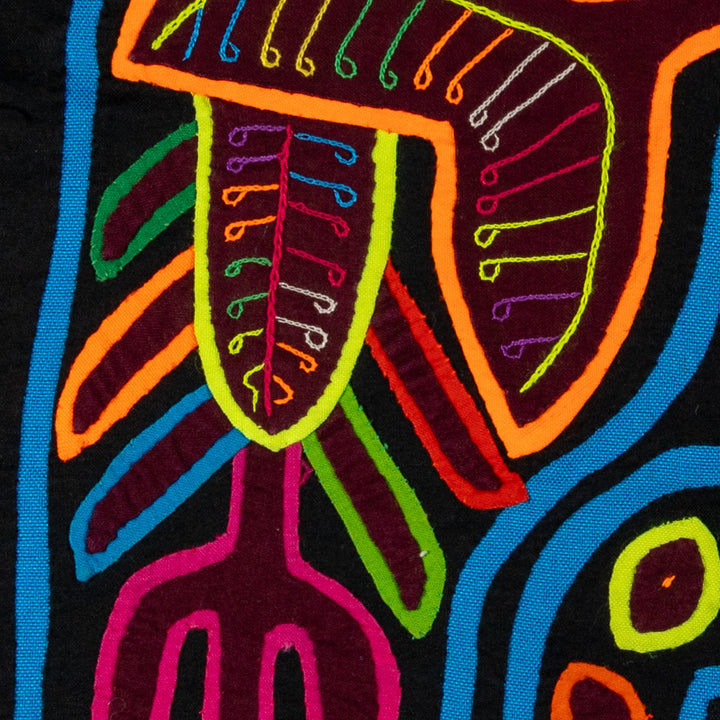 Black And Blue Jungle Foliage Mola