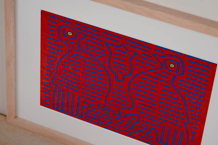 Vintage Red And Blue Who Me Optical Illusion Mola