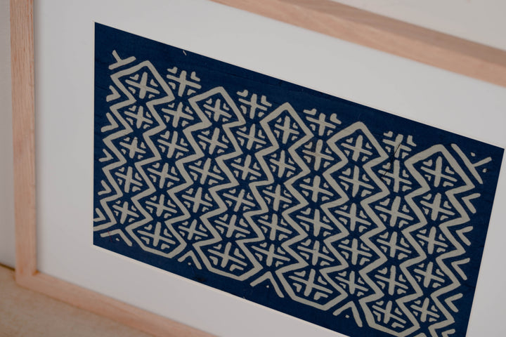 Blue And White Classic Design Mola