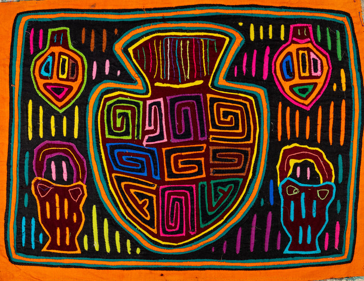 Vase And Basket Mola