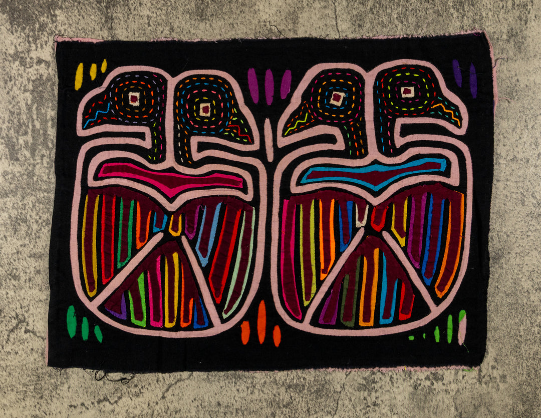 Rainbow Color Bird Optical Illusion Mola