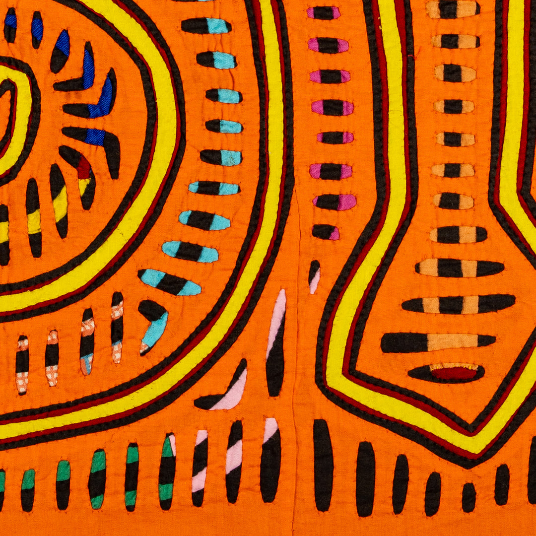 Snake Dance Museum Quality Mola