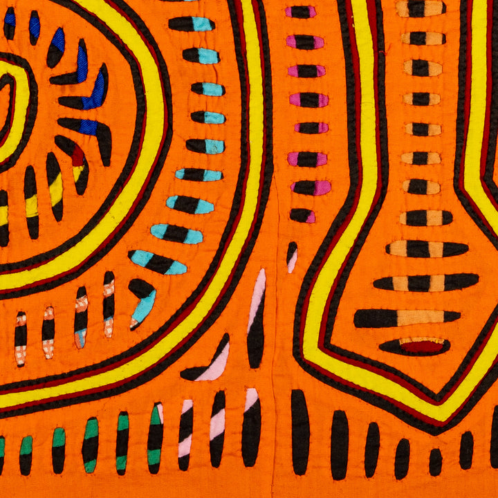 Snake Dance Museum Quality Mola