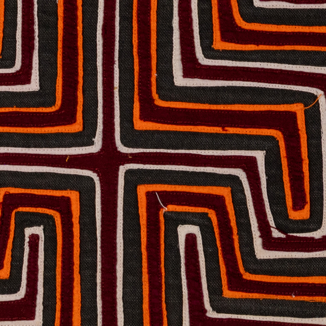 Machine-Stitched Classic Design Mola