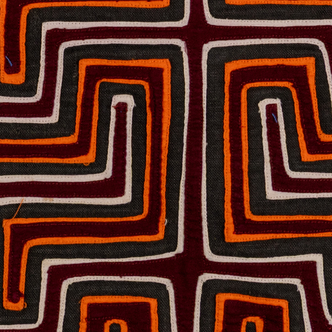 Machine-Stitched Classic Design Mola
