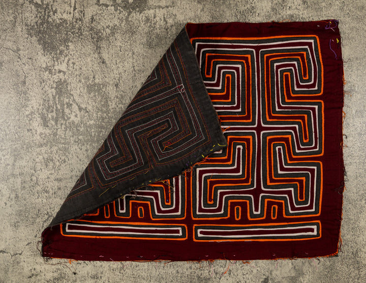 Machine-Stitched Classic Design Mola